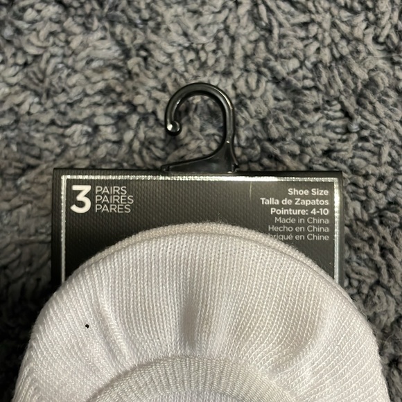 NWT set of 3 various designed Bebe brand socks - Picture 4 of 4